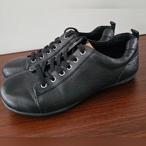 BORN Womens Black Leather Everyday Casual Shoes, Sneakers